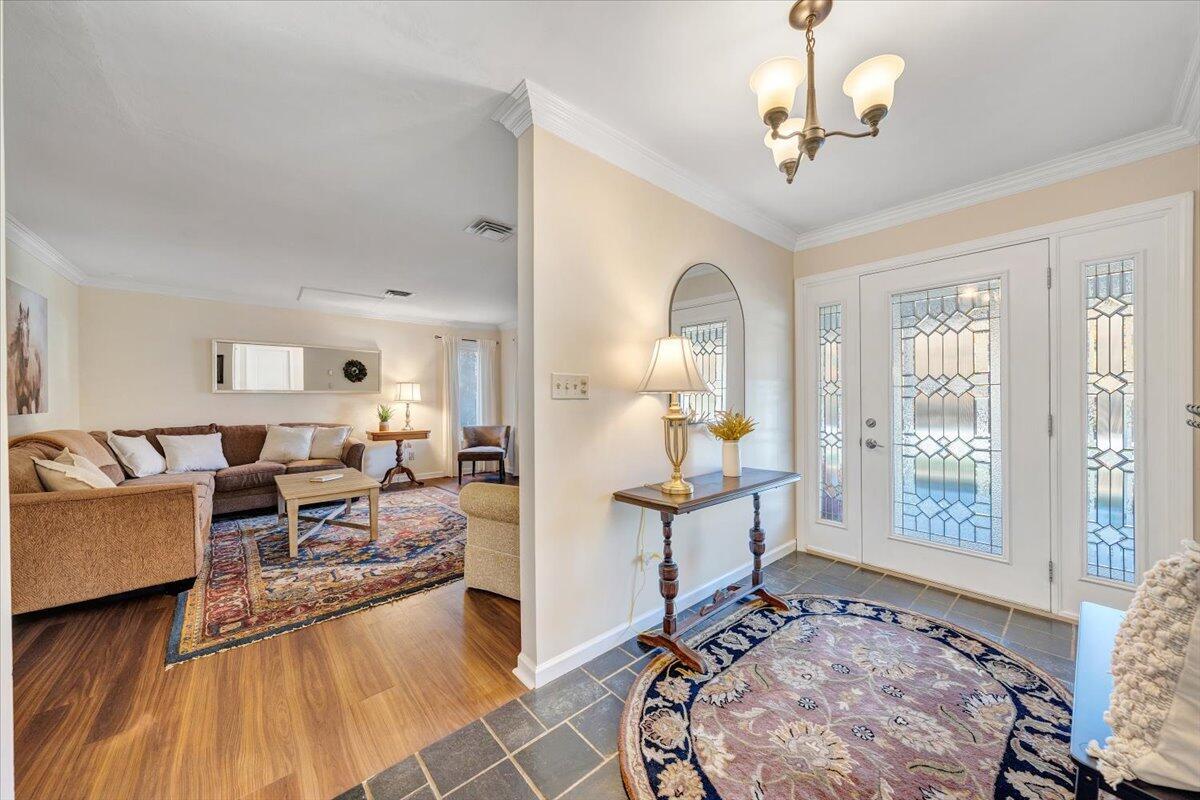 Image 4: 003-MIB08815