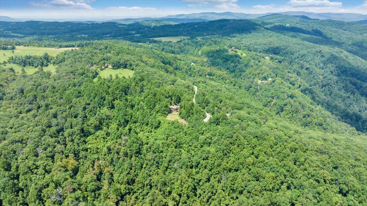 Image 3: 128-DJI_20250817190307_0032_D