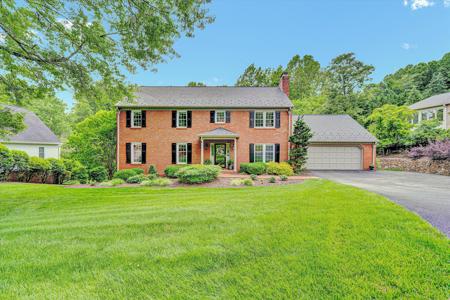 5378 Chaucers CT