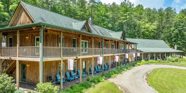 57 Hemlock Ridge LN