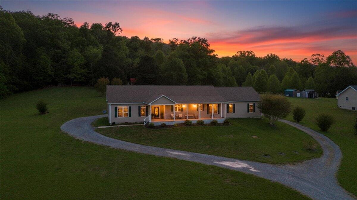 Image 2: 02-DJI_00811