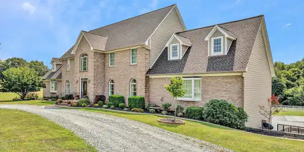 844 Blackwater Hills DR