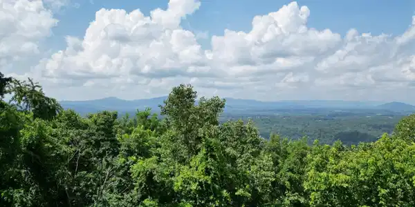 00 WHISPERING HEIGHTS DR