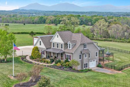 1455 Ryan Estates LN