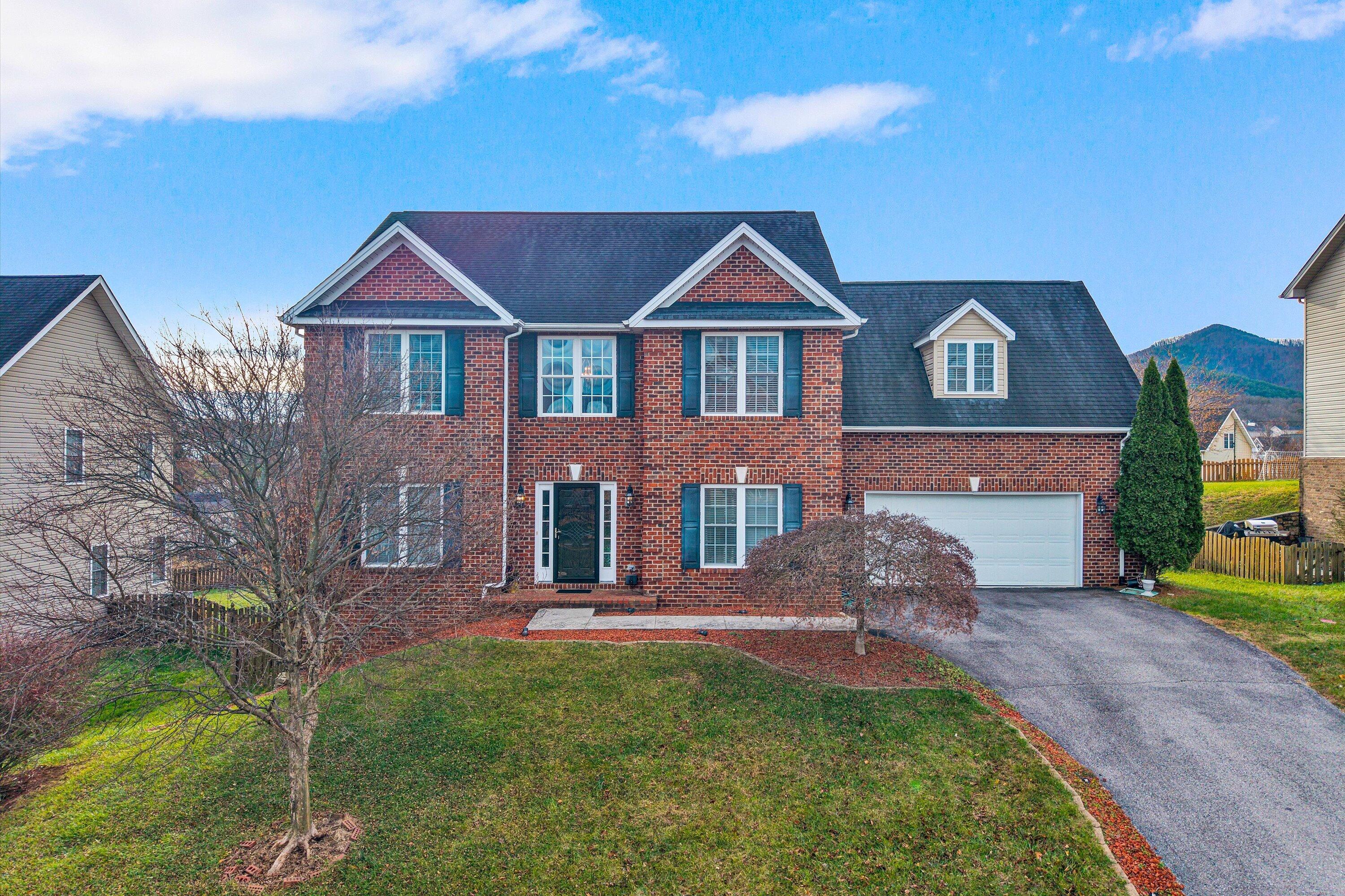 Image 1: 2158 River Oaks