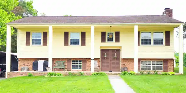 62 Caldwell ST