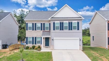 2064 Heys LN