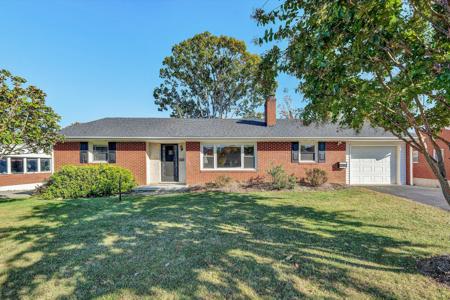 3358 Melody AVE