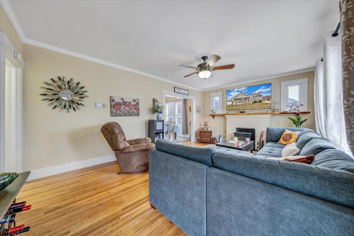 Image 3: 03-MIB05775