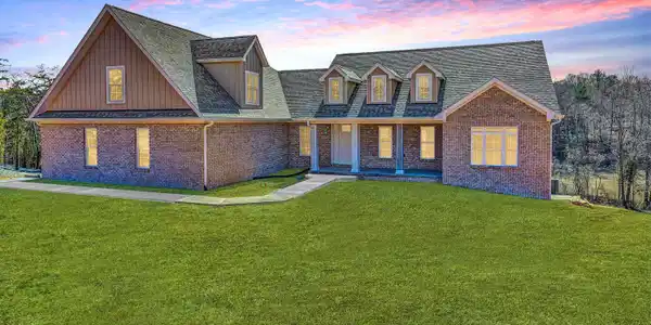 633 Nyle Ridge RD