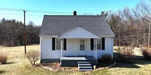 376 Southside DR