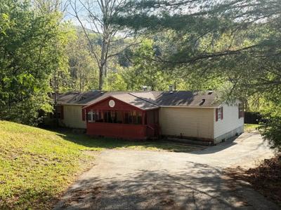 2700 Bradshaw RD