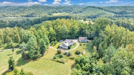 280 WOODWINDS RD