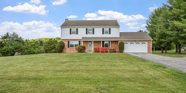 3919 Botetourt RD