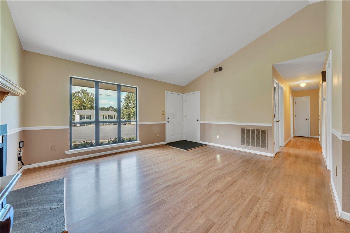 Image 3: Great Room