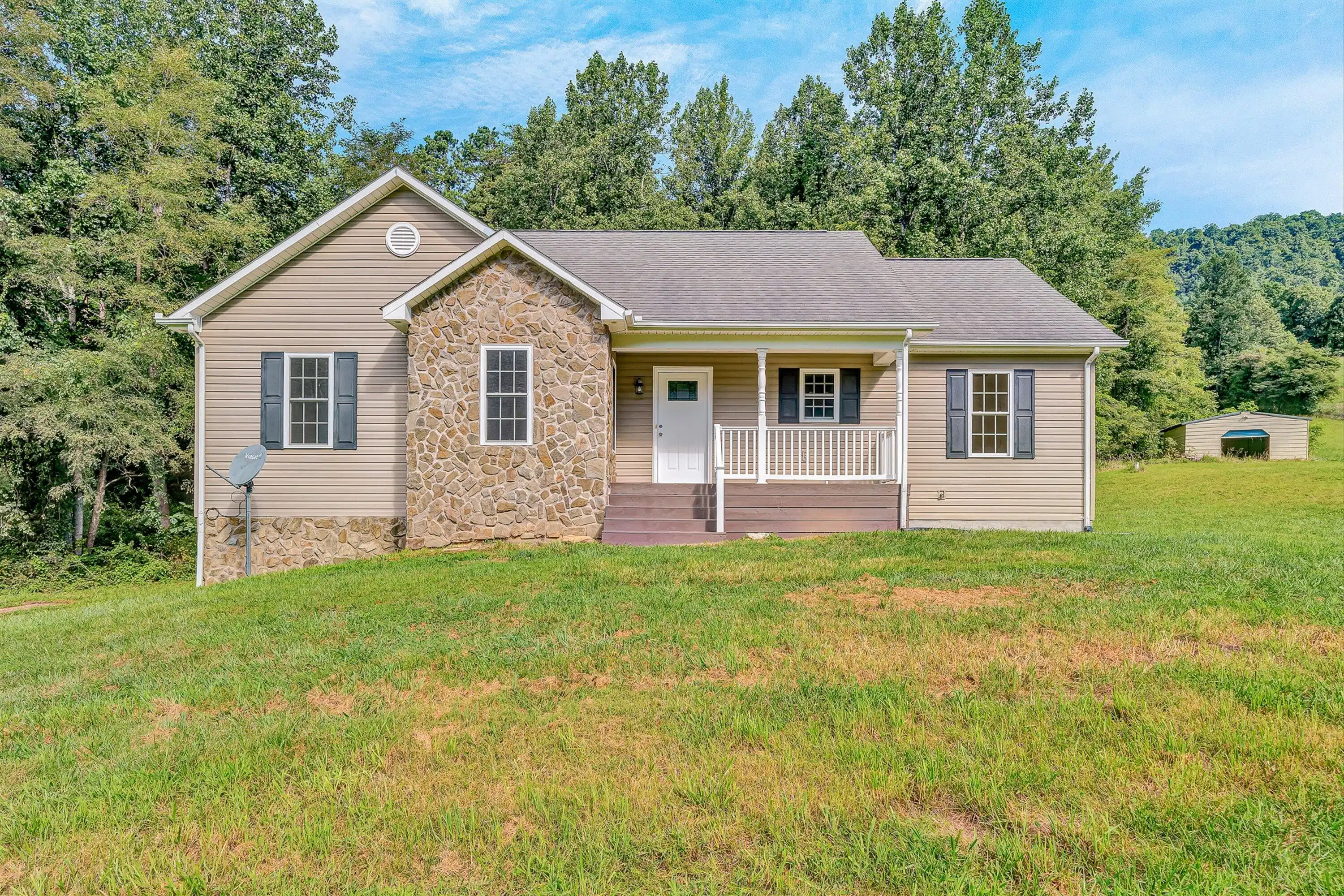 Image 1: Welcome to 6267 DIllons Mill!