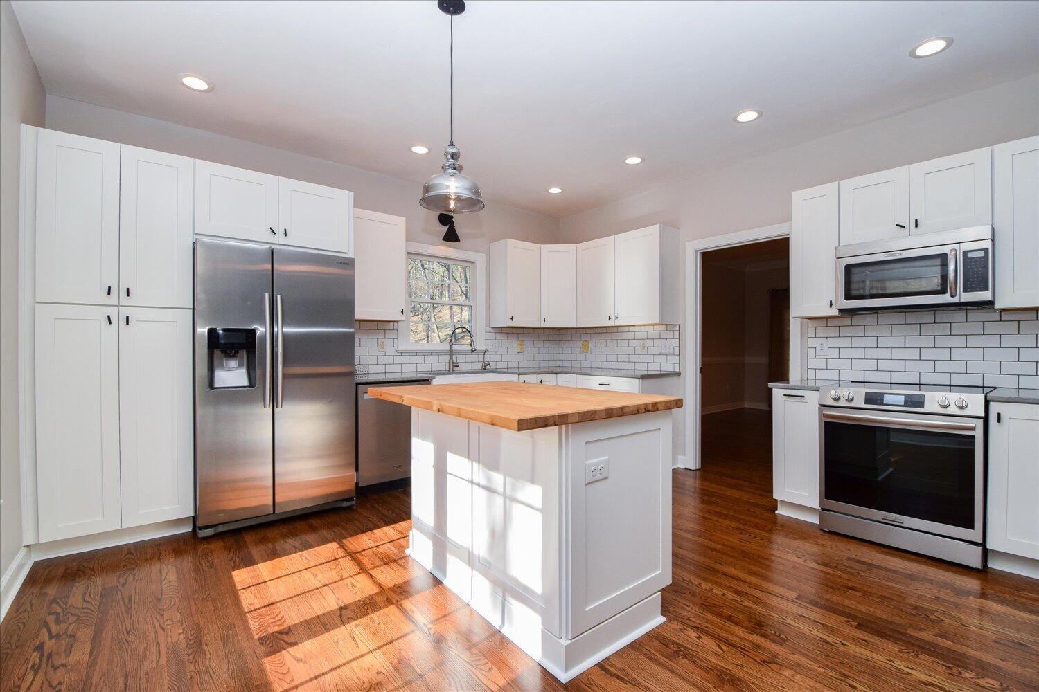 Image 4: 08-5780 Lost Mountain-8