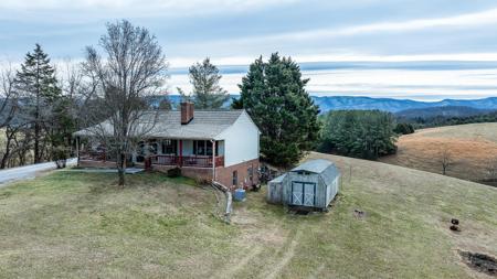 1905 Mount Joy RD