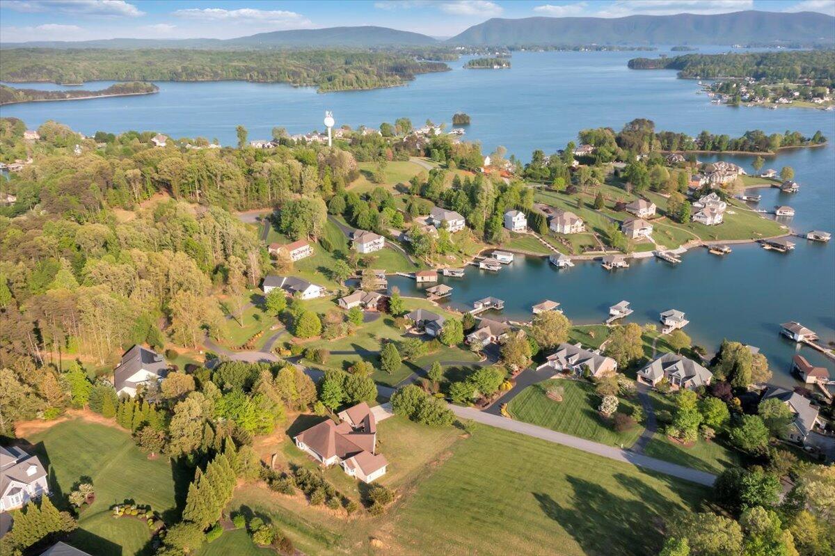 Image 4: 094-72-DJI_0727