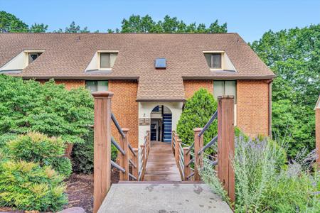 3361 Forest Ridge RD