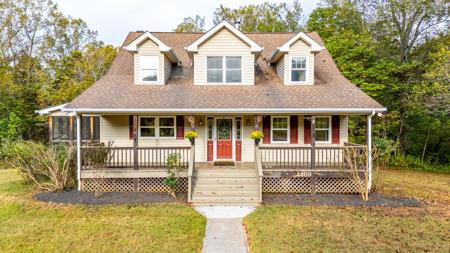 1469 Little Echo LN