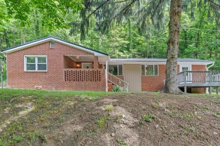 4312 Seneca Hollow RD