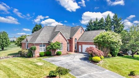 45 Charleston PL