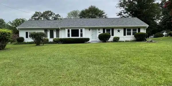130 Derek DR
