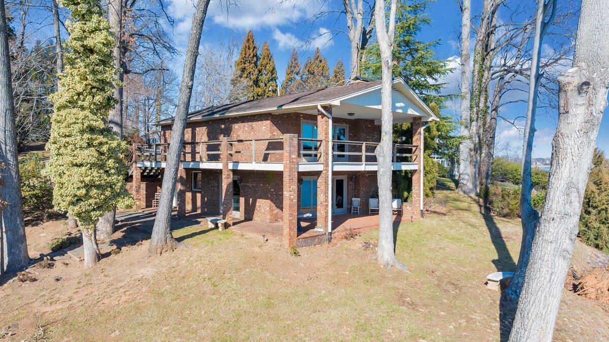 Image 4: 188 Hardy Ct. Ext 4