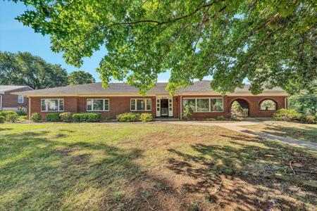 807 Dexter RD NW