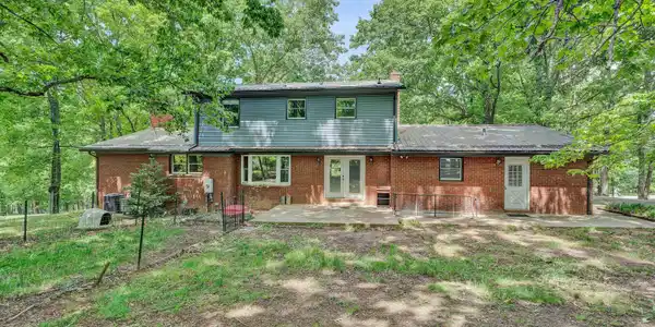 1574 Shady Run RD