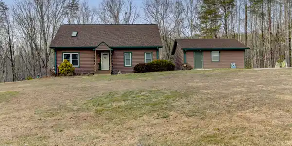 223 Cahas Mountain RD