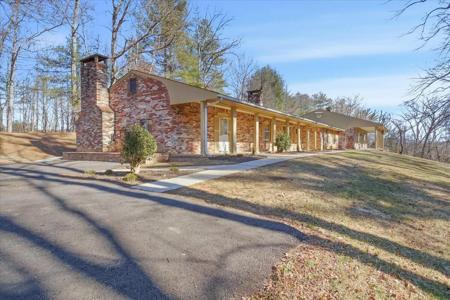 5885 Bent Mountain RD
