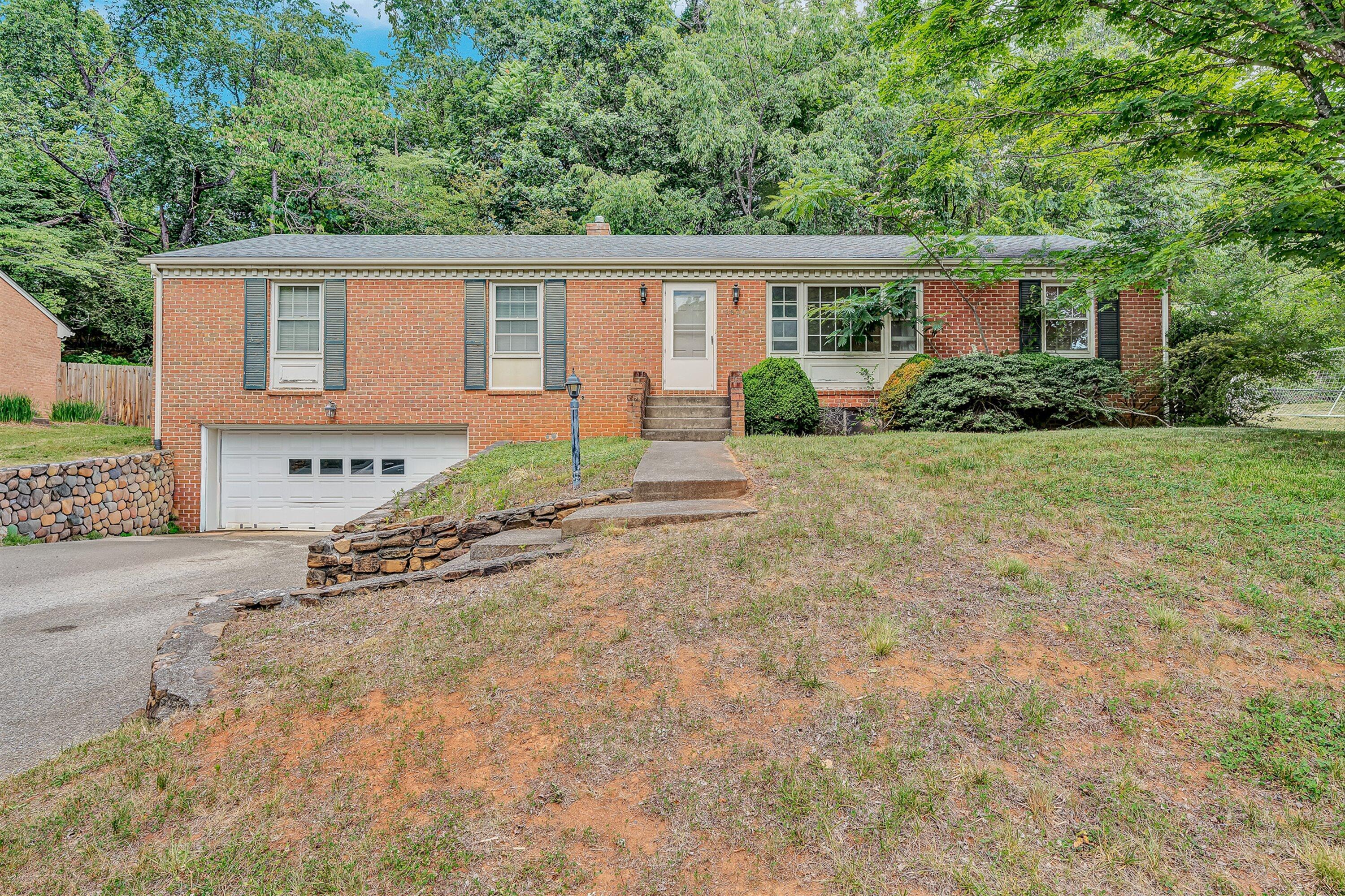 Image 1: 3331 Longhorn Rd