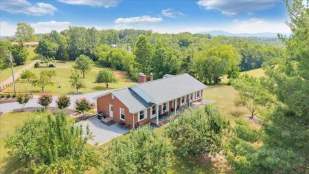 1125 Loyds Store RD
