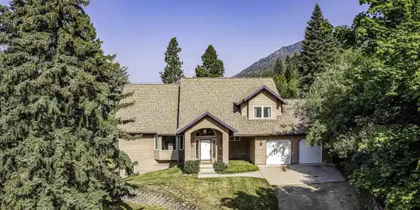 44 W Riser Creek