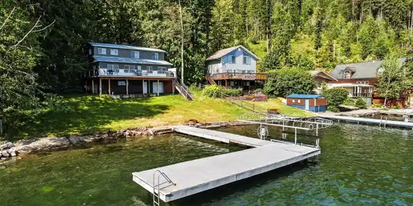 525 Bay Dr