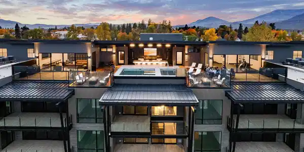 802 Sandpoint Ave #8201 & 8202
