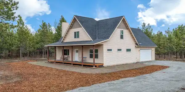 99 James Way