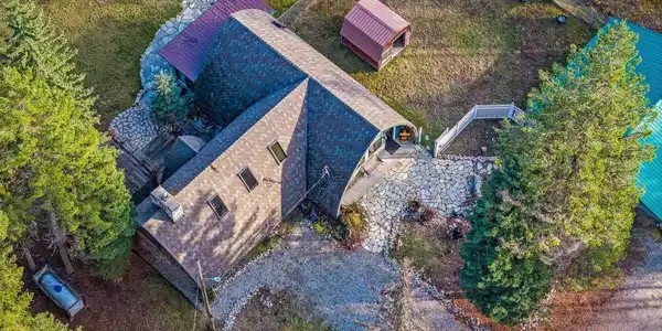 762 Reeder Bay Road