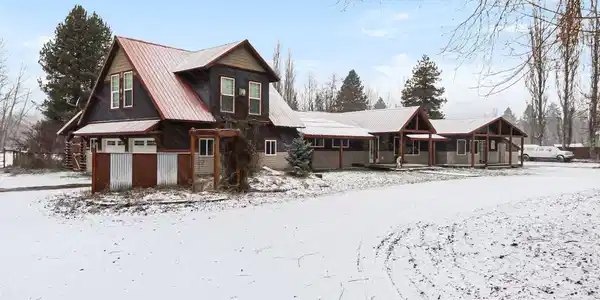 966 N Kootenai Rd