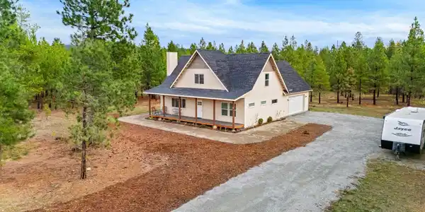 99 James Way