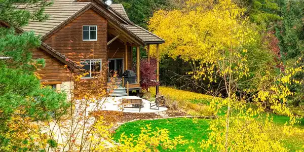 40 Golden Pond Drive