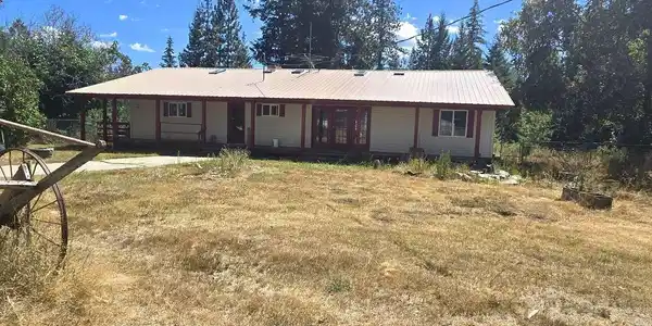 10 Birch Creek Lane