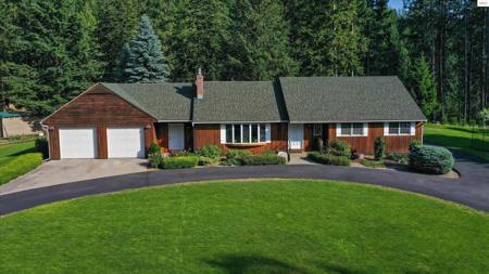 6556 Tannenbaum Circle