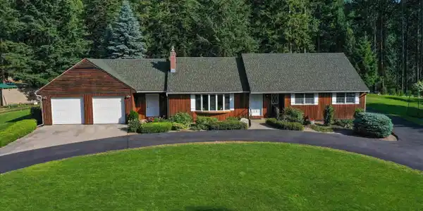 6556 Tannenbaum Circle