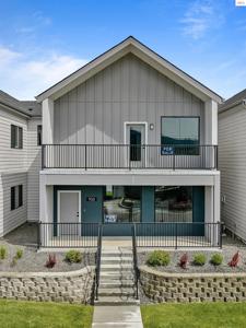 953 E RAILROAD AVE