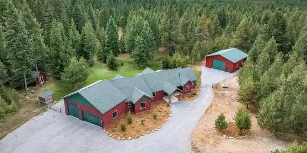 212 Douglas Clan Rd