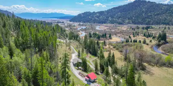 723 Trout Creek Rd