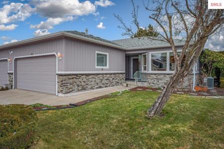 1485 W Woodlawn